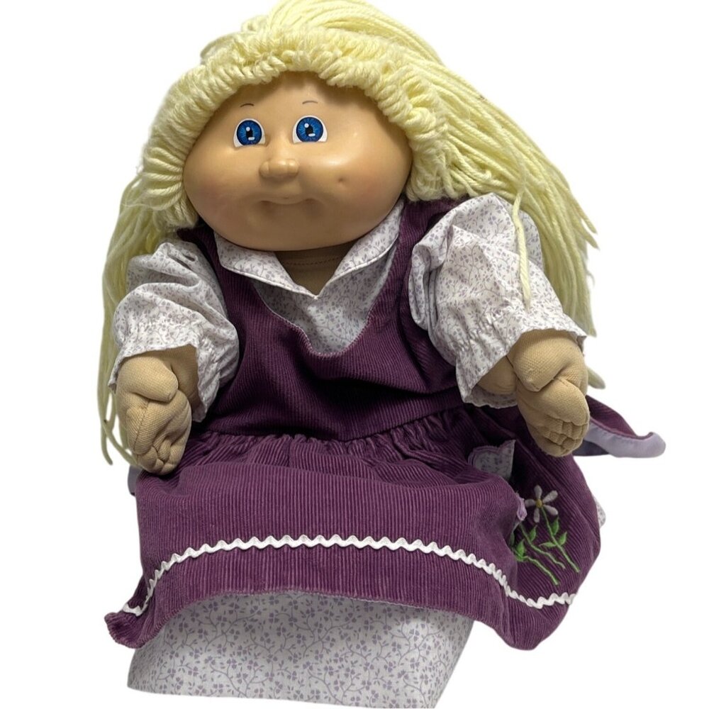 Vintage 1982 Cabbage Patch Kids Blonde Doll W/ Embroidered Dress & Signature 81c